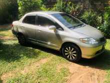 https://riyasewana.com/uploads/honda-honda-fit-2003-110373812623.jpg