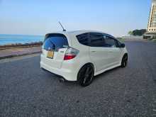 https://riyasewana.com/uploads/honda-honda-fit-2008-2213020812952.jpg