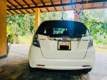 https://riyasewana.com/uploads/honda-honda-fit-2012-315123212153.jpg
