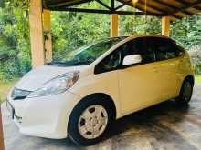 https://riyasewana.com/uploads/honda-honda-fit-2012-315123212182.jpg