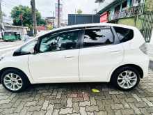 https://riyasewana.com/uploads/honda-honda-fit-20123150455.jpg