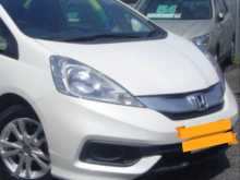 https://riyasewana.com/uploads/honda-honda-fit-2014-823192112312.jpg
