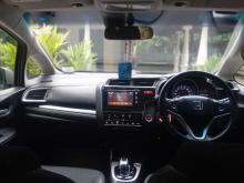 https://riyasewana.com/uploads/honda-honda-fit-212229546665.jpg