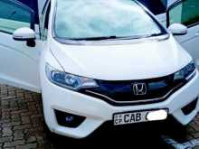 https://riyasewana.com/uploads/honda-honda-fit-30950124763.jpg