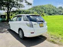 https://riyasewana.com/uploads/honda-honda-fit-711414222082.jpg