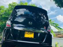 https://riyasewana.com/uploads/honda-honda-freed-2014-2414293012284.jpg