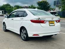 https://riyasewana.com/uploads/honda-honda-grace-111001544113.jpg