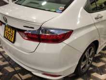 https://riyasewana.com/uploads/honda-honda-grace-132112314633.jpg