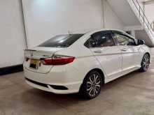 https://riyasewana.com/uploads/honda-honda-grace-151013094642.jpg