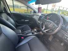 https://riyasewana.com/uploads/honda-honda-grace-2015-1423353312063.jpg