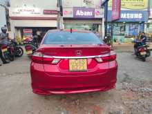 https://riyasewana.com/uploads/honda-honda-grace-2016-1210294512334.jpg