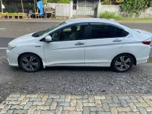 Honda Grace 2015 Car
