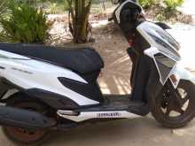 https://riyasewana.com/uploads/honda-honda-grazia-81431484043.jpg