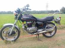 https://riyasewana.com/uploads/honda-honda-hawk-302017354462.jpg