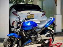 Honda Hornet 2011 Motorbike