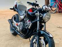 Honda Hornet 250cc 2005 Motorbike