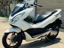 Honda PCX 125 2017 Motorbike
