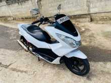https://riyasewana.com/uploads/honda-honda-pcx-98303313932.jpg