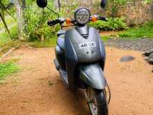 https://riyasewana.com/uploads/honda-honda-today-1315134013354.jpg