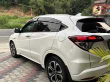 https://riyasewana.com/uploads/honda-honda-vezel-1810204322872.jpg