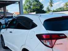 https://riyasewana.com/uploads/honda-honda-vezel-2014-717565912114.jpg