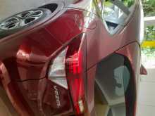 https://riyasewana.com/uploads/honda-honda-vezel-2015-187394712972.jpg