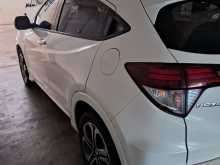 https://riyasewana.com/uploads/honda-honda-vezel-2015-211022612103.jpg
