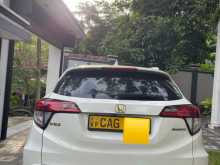 https://riyasewana.com/uploads/honda-honda-vezel-2015-213131812512.jpg