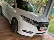 https://riyasewana.com/uploads/honda-honda-vezel-2015-2818331912763.jpg