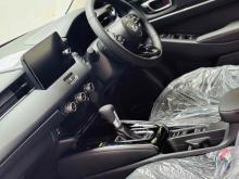 https://riyasewana.com/uploads/honda-honda-vezel-2015241424063.jpg
