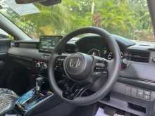 https://riyasewana.com/uploads/honda-honda-vezel-2024-1720122712314.jpg