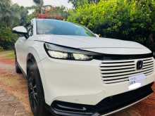 https://riyasewana.com/uploads/honda-honda-vezel-2024-1720122712992.jpg