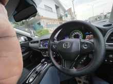 https://riyasewana.com/uploads/honda-honda-vezel-210450922862.jpg