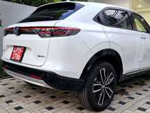 https://riyasewana.com/uploads/honda-honda-vezel-22754174263.jpg