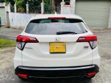 https://riyasewana.com/uploads/honda-honda-vezel-2323472422462.jpg