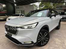 https://riyasewana.com/uploads/honda-honda-vezel-24164622483.jpg