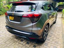 https://riyasewana.com/uploads/honda-honda-vezel-251430446384.jpg