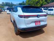 https://riyasewana.com/uploads/honda-honda-vezel-297261122122.jpg