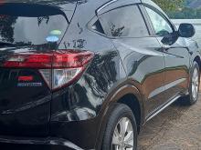 https://riyasewana.com/uploads/honda-honda-vezel-412213717565.jpg