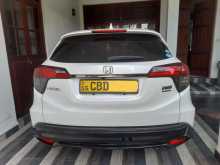 https://riyasewana.com/uploads/honda-honda-vezel-52127534752.jpg