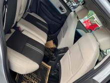 https://riyasewana.com/uploads/honda-honda-vezel-58264924782.jpg