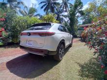 https://riyasewana.com/uploads/honda-honda-vezel-610535417156.jpg