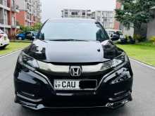 https://riyasewana.com/uploads/honda-honda-vezel-6193754332.jpg