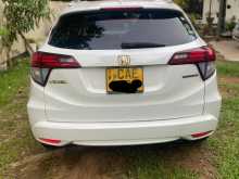 https://riyasewana.com/uploads/honda-honda-vizel-2014-117303512603.jpg