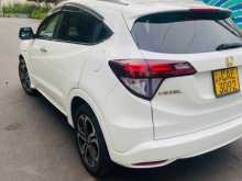 https://riyasewana.com/uploads/honda-honda-vizel-2014-2418313412904.jpg