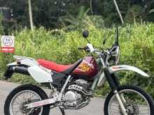 https://riyasewana.com/uploads/honda-honda-xr-212534822352.jpg