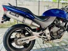 https://riyasewana.com/uploads/honda-honet-1316074422583.jpg