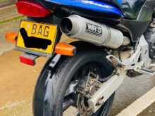 https://riyasewana.com/uploads/honda-hornet-1011492713724.jpg