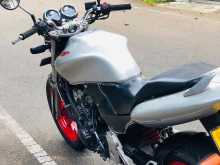 https://riyasewana.com/uploads/honda-hornet-1012330422872.jpg