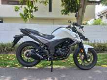 Honda Hornet 2017 Motorbike